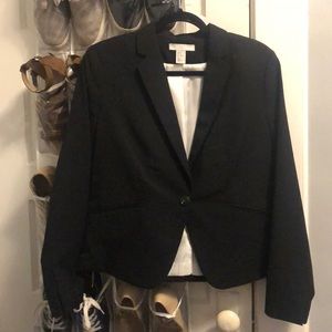 BARELY USED Black Women’s blazer from H&M